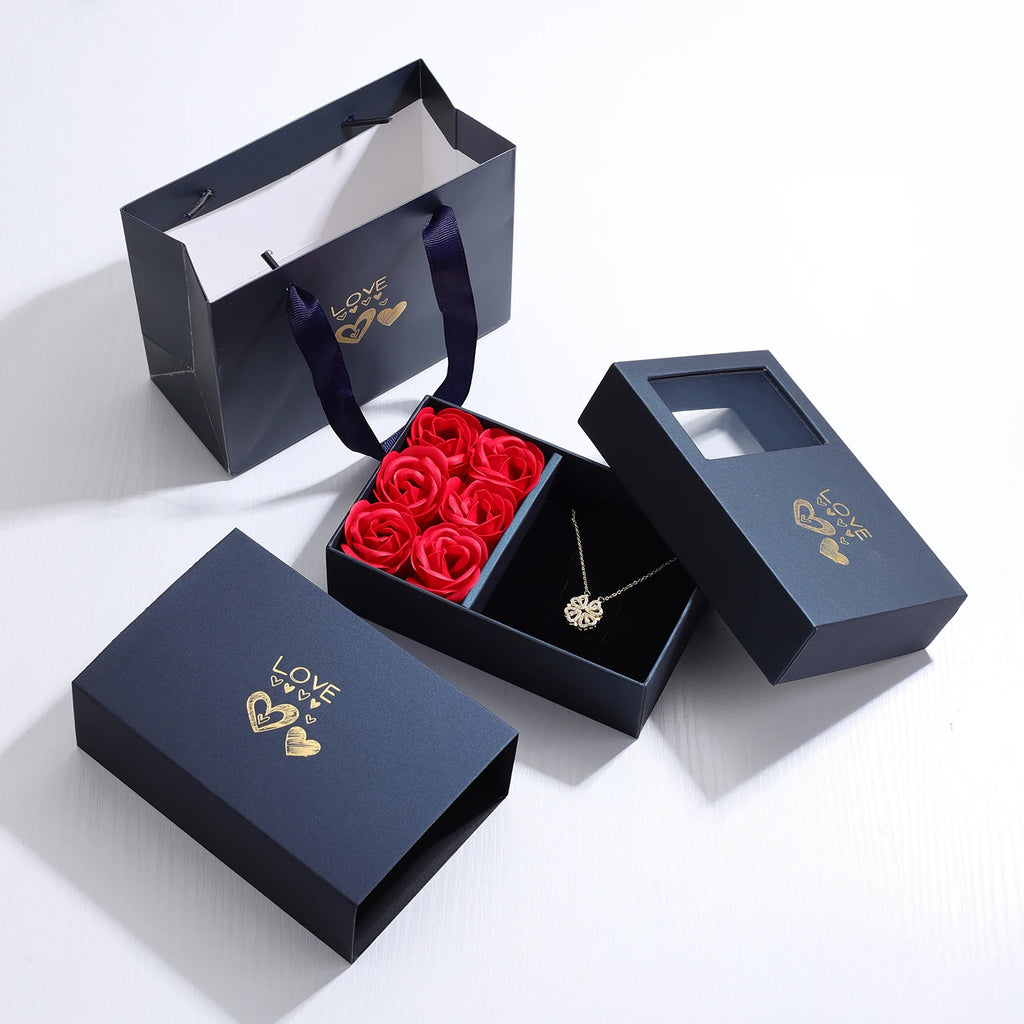 Coffret cadeau Rose collier d'herbe à quatre feuilles collier coeur mignon trèfle à quatre feuilles collier délicat colliers en or cadeaux pour petite amie